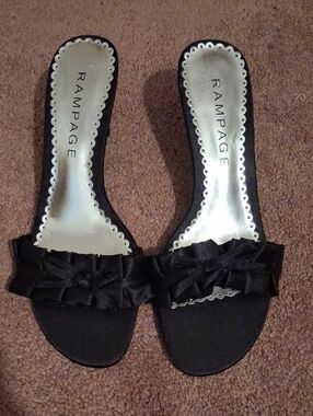 Rampage Black Ruffle Slide Mules